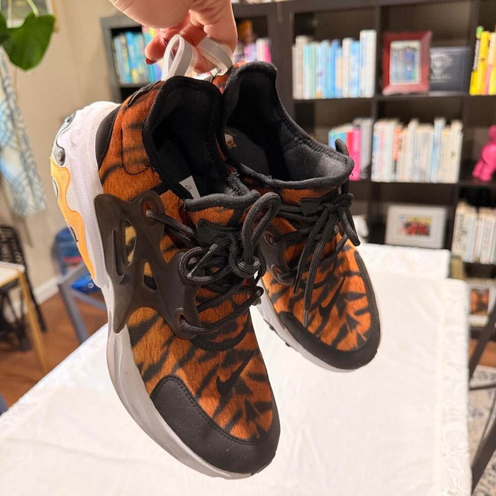 Nike React Presto Animal Print Sneakers 6.5Y
